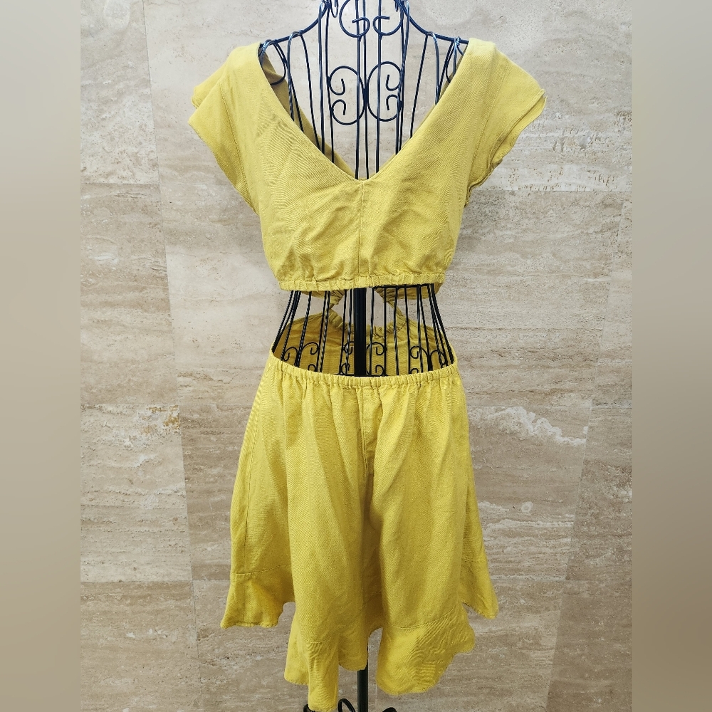 Yellow High-Low Sundress - Picture 3 of 6